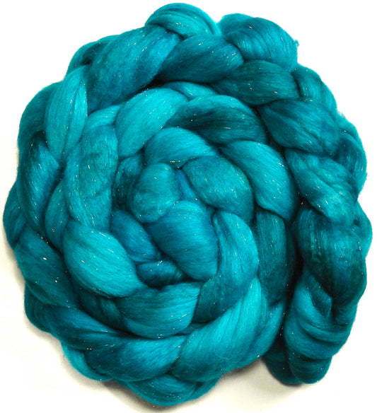 Jersey (5.6 oz.) - Batt in a Braid #41 - Llama / Merino ( 18 mic.)/ Mulberry silk/ Stellina (40/30/25/5)
