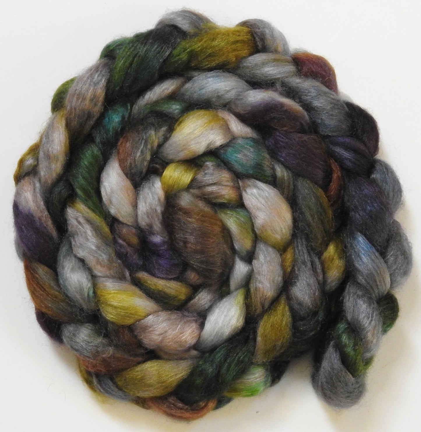 Lodestone -(2.1 oz) Merino/ Mongolian Cashmere/ Tussah Silk (50/25/25)