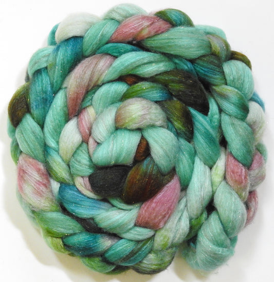 Lady Liberty (5.5 oz) - Batt in a Braid #67 - Polwarth/Baby Camel/Tussah Silk/Gold Stellina (40/25/25/10)