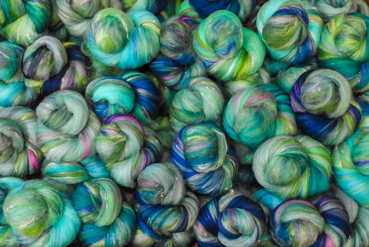 Hydrate (2.2 oz) -NON- Sparkle Sticklebatts - Corrie X Fleece, 15 micron merino,  COTTON , silk, tweed