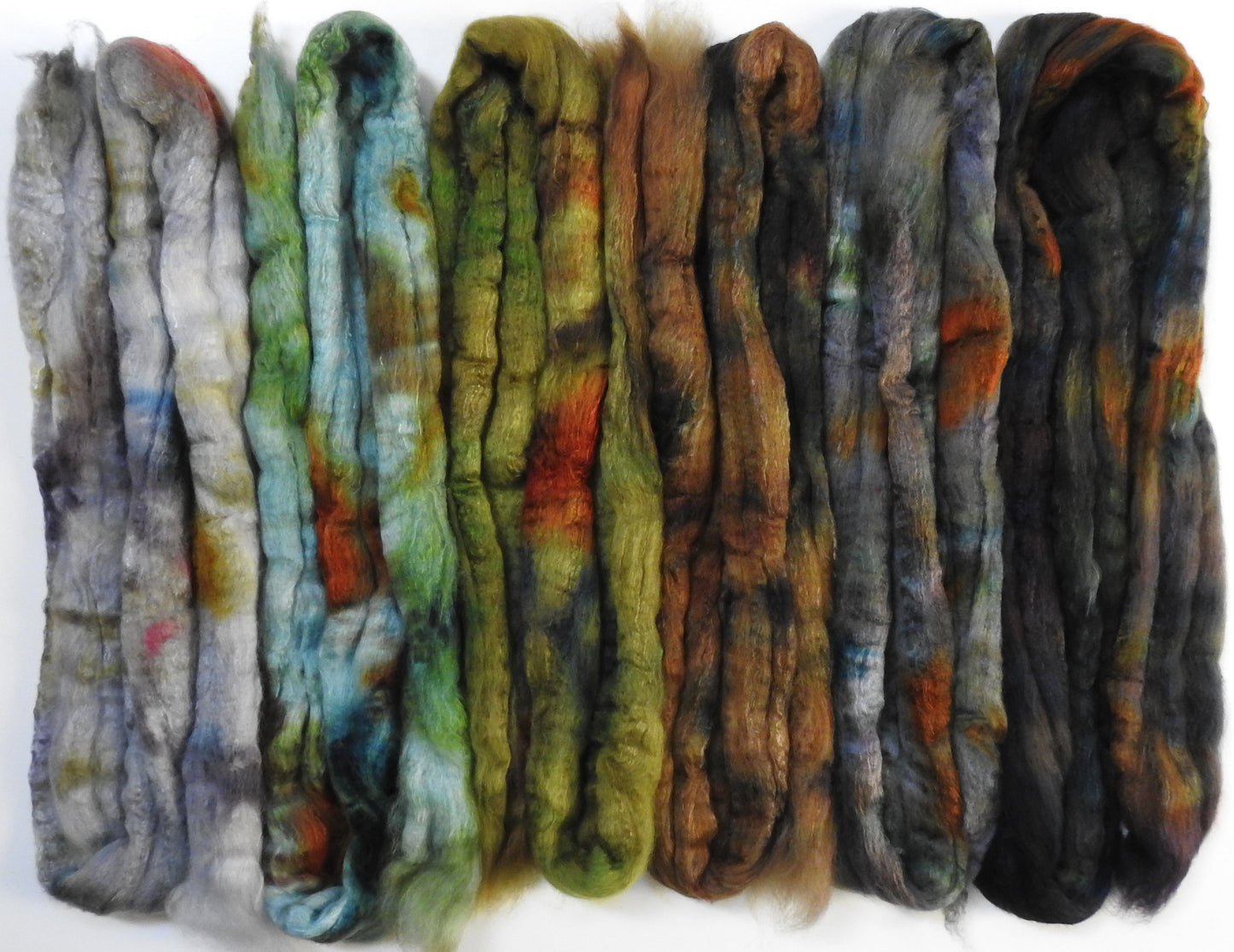 Tea Leaves - Dyed Gradient Set -(8.4 oz) -  White Haunui /mulberry silk (70/30)