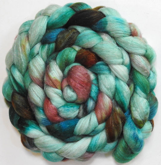 Lady Liberty (5.5oz) - Batt in a Braid #67 - Polwarth/Baby Camel/Tussah Silk/Gold Stellina (40/25/25/10)