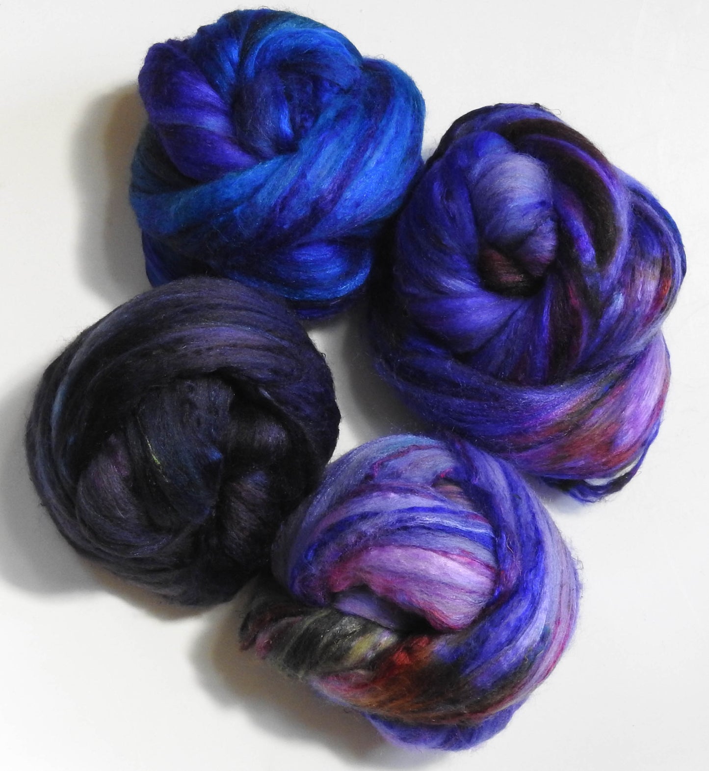 Delphinium - Gradient Braid Set -(5.7 oz) - Batt in a Braid #39 - Merino/ Mulberry Silk / Sari Silk (50/25/25)