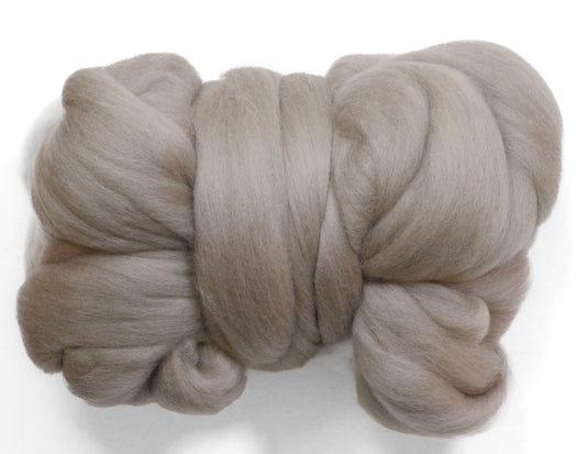 Oatmeal Haunui -(17.9 mic) -  5 oz- natural undyed Haunui Fiber from New Zealand