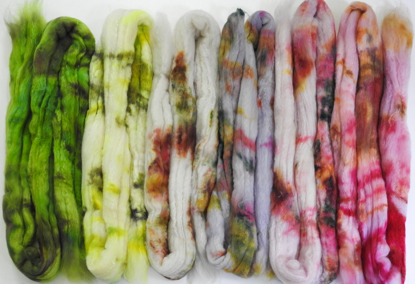Mejiro -Dyed Gradient Set -(8.4 oz.) - 25 micron Merino/ Silk Slubs (70/30)