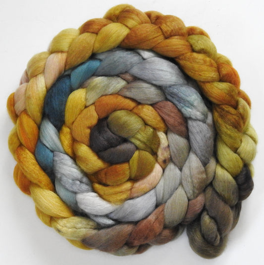 Tarnished (5.3 oz) - Fog Hogget Haunui (18.3 mic)/ Mulberry Silk (70/30)