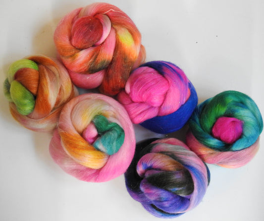 Barbie Land - Gradient Braid Set - (8.5 oz) - Batt in a Braid #41 - Llama / Merino ( 18 mic.)/ Mulberry silk/ Stellina (40/30/25/5)