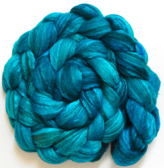 Capri (5.5 oz) - Batt in a Braid #7 - Polwarth/ Manx / Mulberry silk/ Firestar (30/30/30/10)