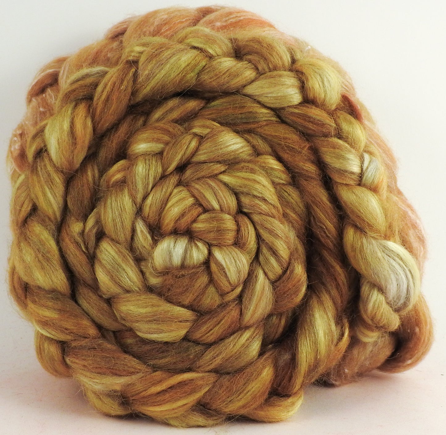 White-faced Woodland/ Ramie/ Llama/ Bamboo (35/35/15/15) - Lion's Mane- (5.5 oz.)