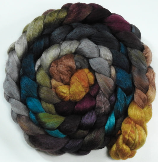 Durin's Folk -(5.2 oz) - White Hogget Haunui / Mulberry Silk (70/30) 19.8 mic.