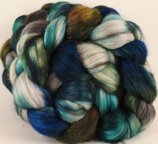 Batt in a Braid #40- Kraken - (4.4 oz.) YAK / Baby Alpaca / Mulberry silk/ Merino ( 18 mic)(30/30/30/10) - Inglenook Fibers