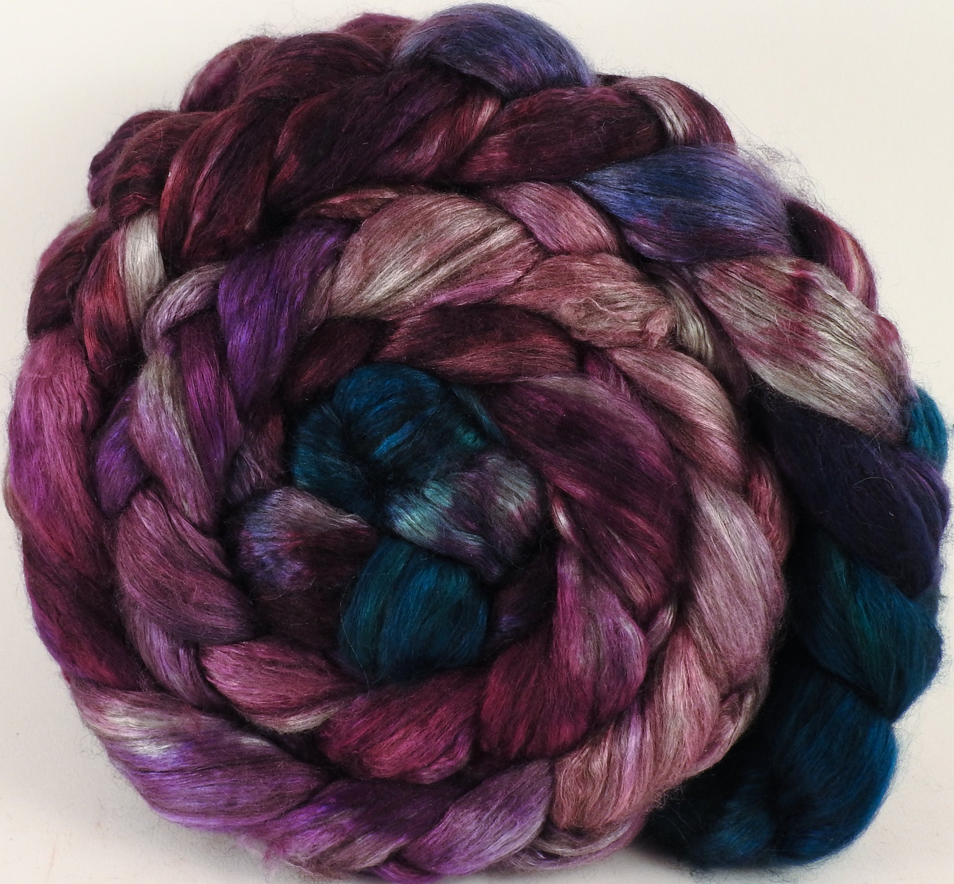 Hand dyed yak/ mulberry silk top - Framboise - YAK /silk ( 50/50) - Inglenook Fibers