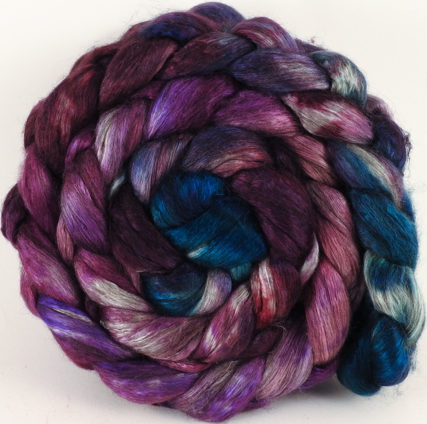 Hand dyed yak/ mulberry silk top - Framboise - YAK /silk ( 50/50) - Inglenook Fibers