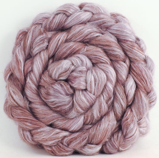 Potpourri - White-faced Woodland/ Ramie/ Llama/ Bamboo (35/35/15/15)-(6 oz.)