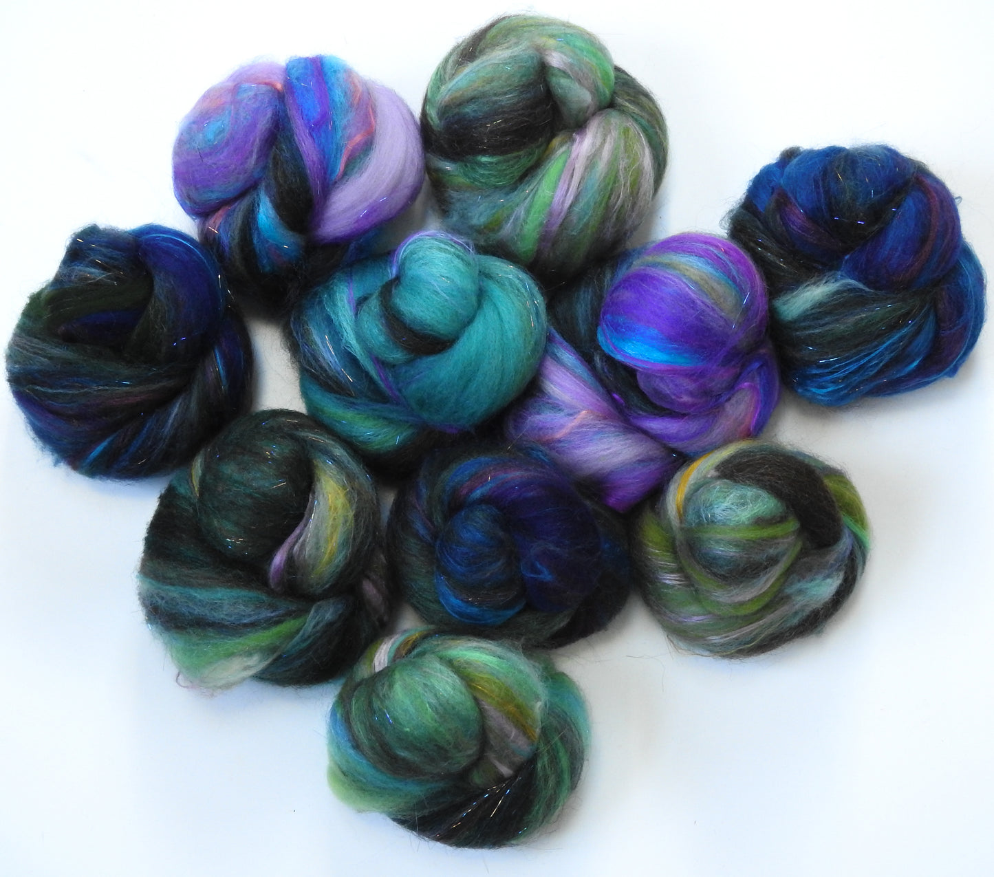 Auld Lang Syne- (4.3 oz) Wild and Wooly Sticklebatts -merino, CASHMERE ,corriedale, zwartables,  silk, angelina