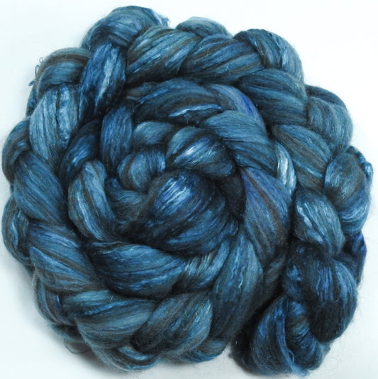 Porpoise - Batt in a Braid #7 - Polwarth/ Manx / Mulberry silk/ Firestar (30/30/30/10)