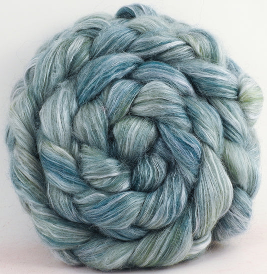 Willow - White-faced Woodland/ Ramie/ Llama/ Bamboo (35/35/15/15)-(5.7 oz.)