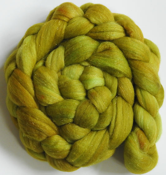 Mantis (5.6 oz) - Batt in a Braid #58-Superfine Merino/ Tussah silk/ Gold Stellina(65/25/10)
