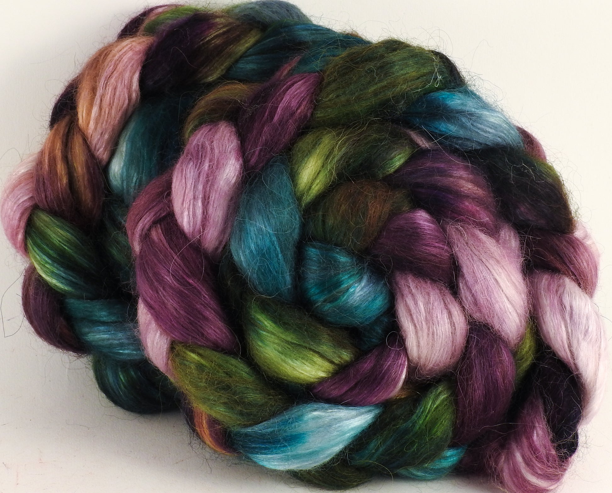 Hand-dyed wensleydale/ mulberry silk roving (65/35) - Bramble - (5.3 oz.) - Inglenook Fibers
