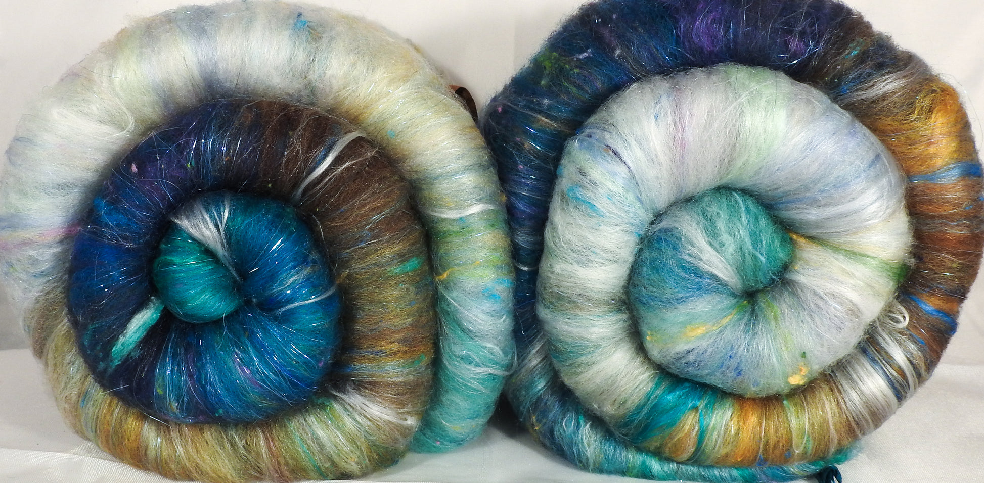 12 Apostles - Roly-Poly Batts- 30% Australian Bond and Polwarth fleece, merino, bfl, silk, rambouillet, bamboo, silk noil (angelina in sparkle batts) - Inglenook Fibers