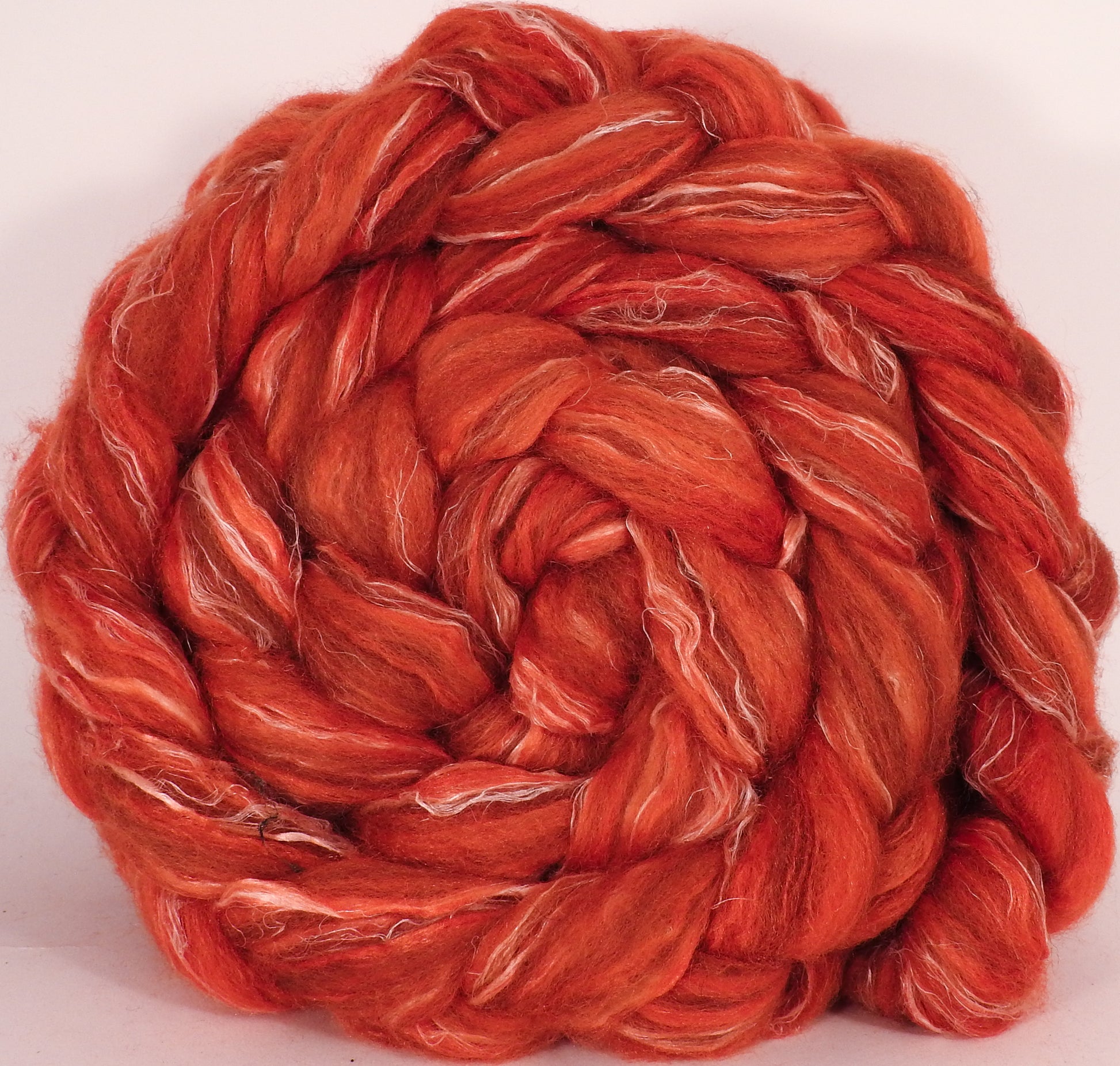 Batt in a Braid #32- Ghost Pepper - (5.5 oz) - Manx Loaghtan/ Wht Bfl / Tussah Silk/ Flax( 30/30/30/10) - Inglenook Fibers