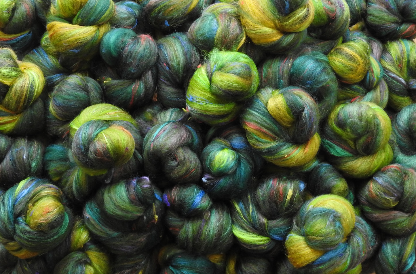 Holly & the Ivy-Non- Sparkle Sticklebatts - 30% Bond fleece, merino, polwarth, silk, bamboo, silk noil