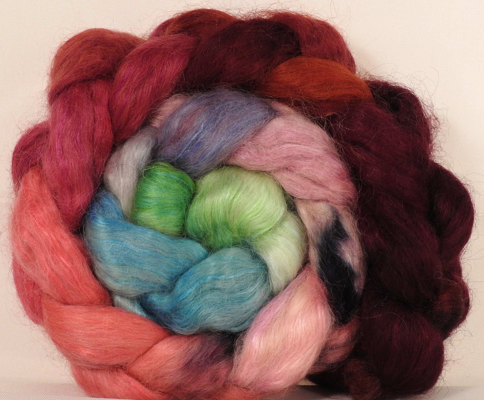 Wensleydale/ mulberry silk roving (65/35) - Outback in Bloom - (5.2 oz.) - Inglenook Fibers