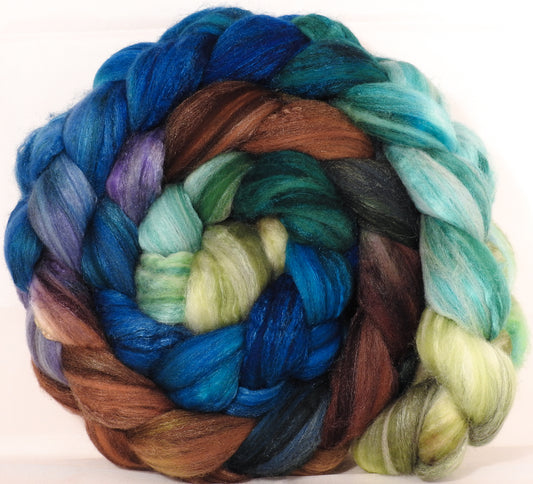 Batt in a Braid #35 - Sea Turtle - Sw Merino (18.5 mic) /Merino (18.5 mic) / Tussah Silk (40/40/20) - Inglenook Fibers