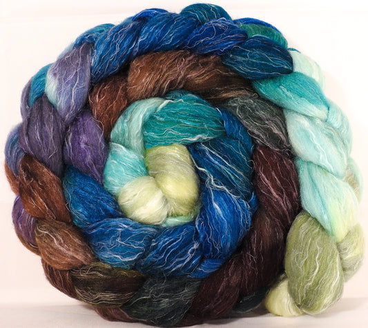 Batt in a Braid #29 -Sea Turtle (5.1 oz.) Rambouillet / Tussah / Flax (40/40/20) - Inglenook Fibers