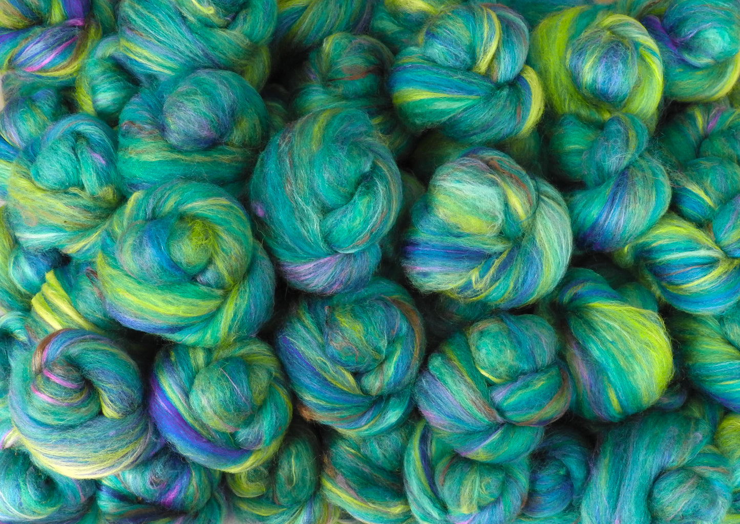 Teal-y Borealis -  30% Targhee/Cormo/DorsetX fleece, 35% Dorset Horn Top, Cheviot Roving, 15% Kid Mohair top, 20% silk, bamboo