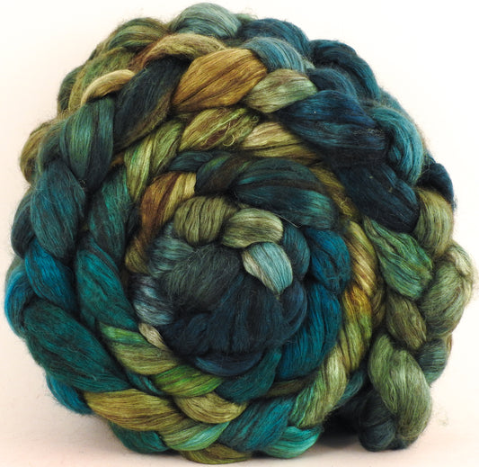 Hand dyed yak/ mulberry silk top -Pesto - YAK /silk ( 50/50) - Inglenook Fibers