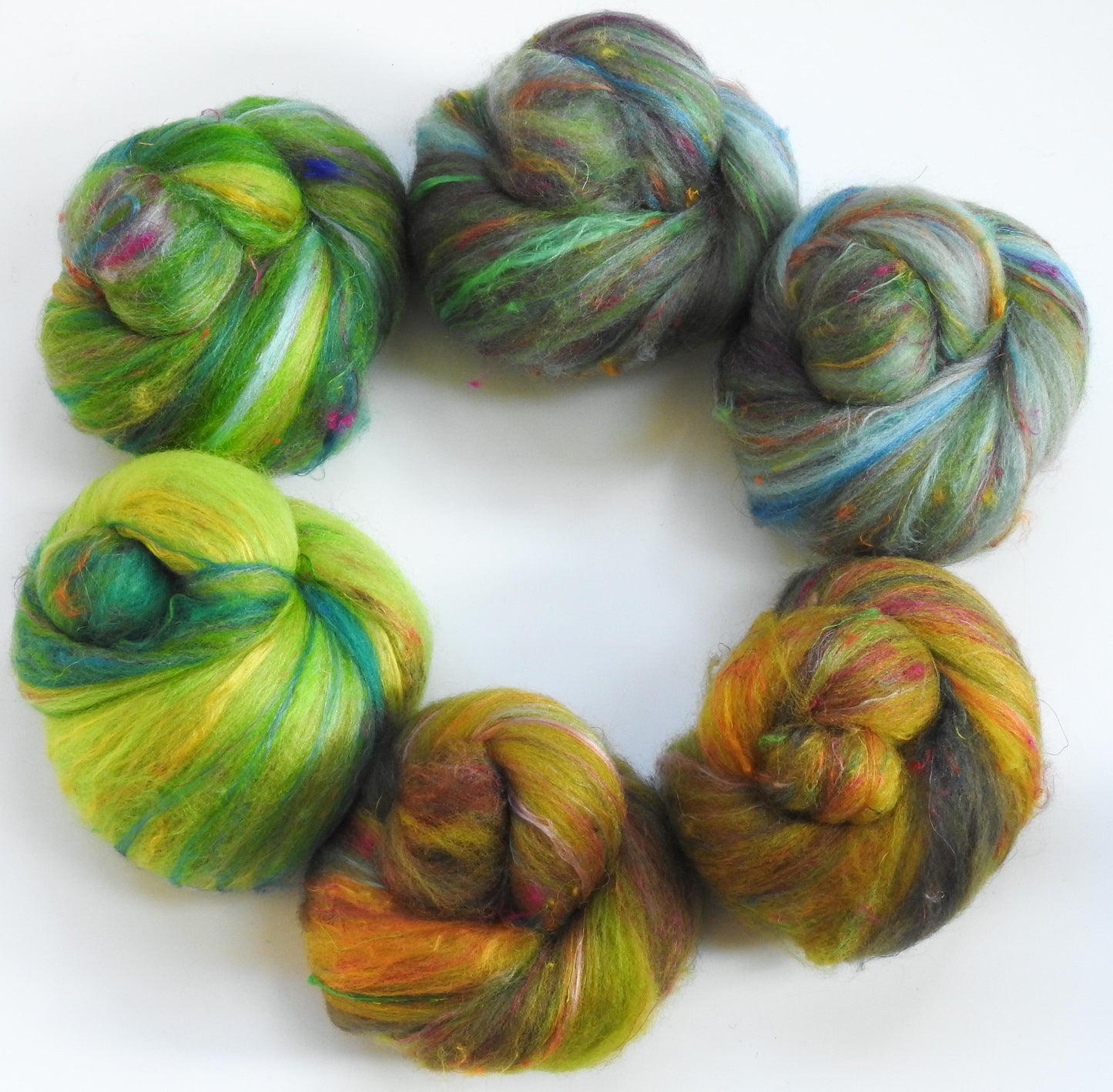 Non-sparkle Sticklebatts - Ring of Kerry - 30% Romeldale Fleece; merino, polwarth, silk, bamboo, sari silk