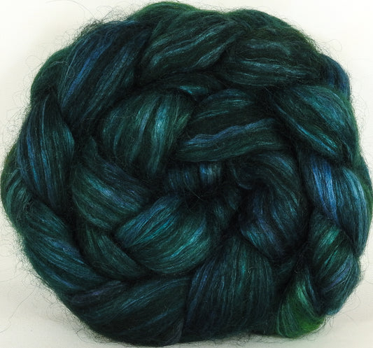 Wensleydale/ mulberry silk roving ( 65/35) -Juniper- (5.3 oz.) - Inglenook Fibers