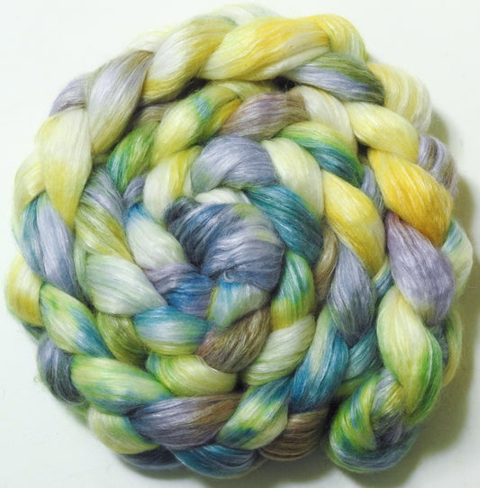Oopsadaisy (5.6 oz.)- White-faced Woodland/ Ramie/ Llama/ Bamboo (35/35/15/15)-