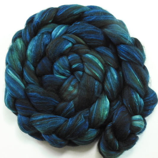 Loch Ness (5.7 oz) 18.5 mic merino/ camel/ brown alpaca/ mulberry silk/ (40/20/20/20)