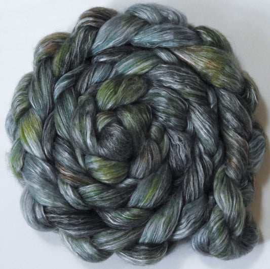 (5.5 oz.)- White-faced Woodland/ Ramie/ Llama/ Bamboo (35/35/15/15)-