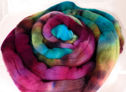 Hand dyed top for spinning -Puff the Magic Dragon - (5.3 oz.) Organic polwarth - Inglenook Fibers