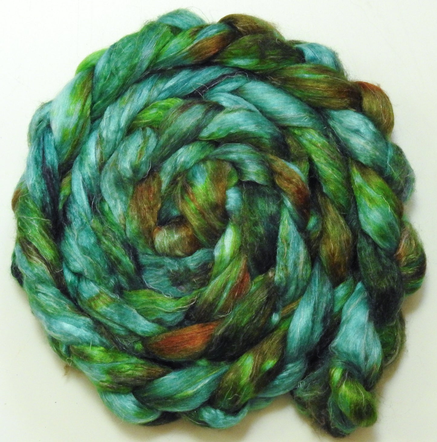 Calypso -(5.2 oz.)Tussah Silk / flax roving -(65/35)
