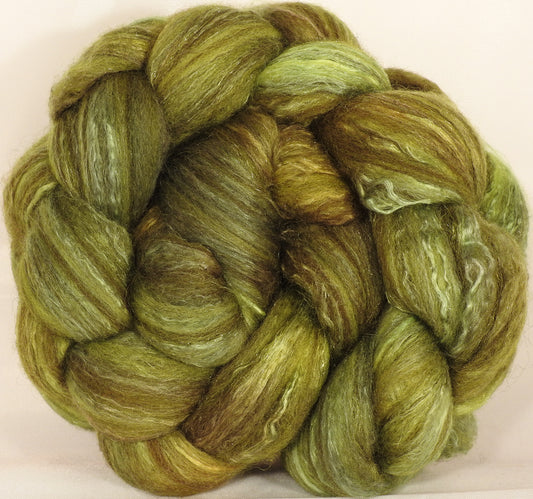 Batt in a Braid #7-Jojoba- (5 oz.)Polwarth/ Manx / Mulberry silk/ Firestar (30/30/30/10) - Inglenook Fibers