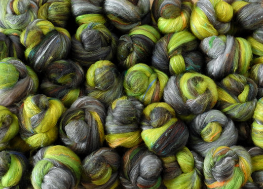 Non-sparkle Sticklebatts-  Norway Maple (4 oz) - 35% Cormo-Jacob x Fleece; merino, silk, bamboo, silk noil
