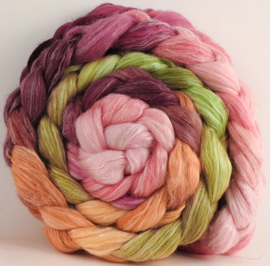 White-faced Woodland/ Ramie/ Llama/ Bamboo (35/35/15/15) - Ranunculus - (5.7 oz.)