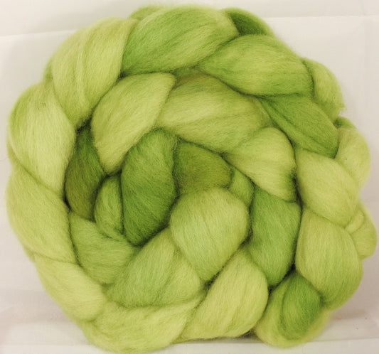 Falkland top - Sour Apple - (5.1 oz.) - Inglenook Fibers