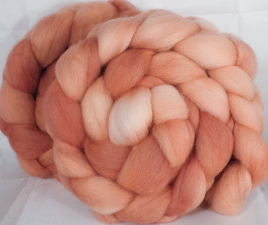 Falkland top - Rose Gold - (5.1 oz.) - Inglenook Fibers