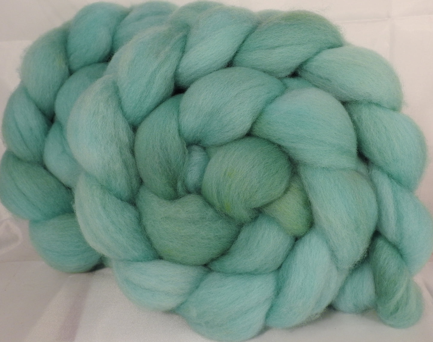 Falkland top - Celadon- (5.1 oz.) - Inglenook Fibers