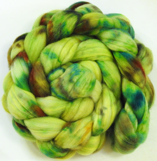 Aphid -(5.2 oz.) Batt in a Braid #60- Southdown/ Bfl/ Bio-nylon (50/25/25)