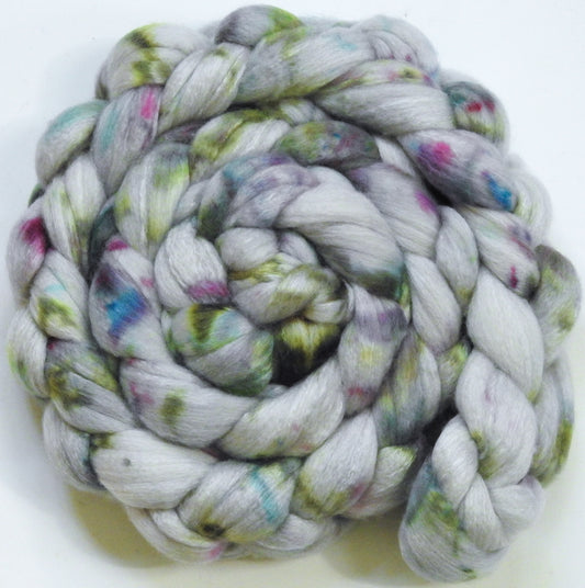 Moonstone (5.3 oz)- Silver Haunui / Mulberry Silk (70/30) 20.7 mic.