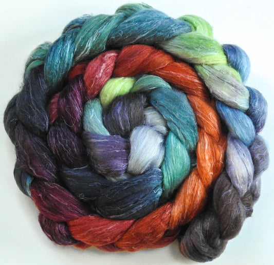 Ruby Throat - Batt in a Braid #29 - Rambouillet / Tussah / Flax (40/40/20)