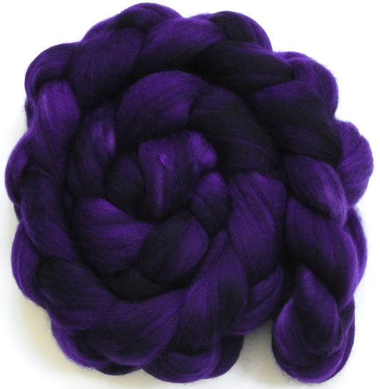 A -(5.5 oz.) Grey Superwash Merino (18.5 mic)/Nylon (80/20)
